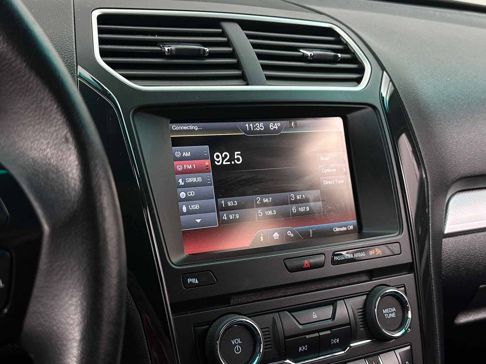 Thumbnail: 2016 Ford Explorer - 3