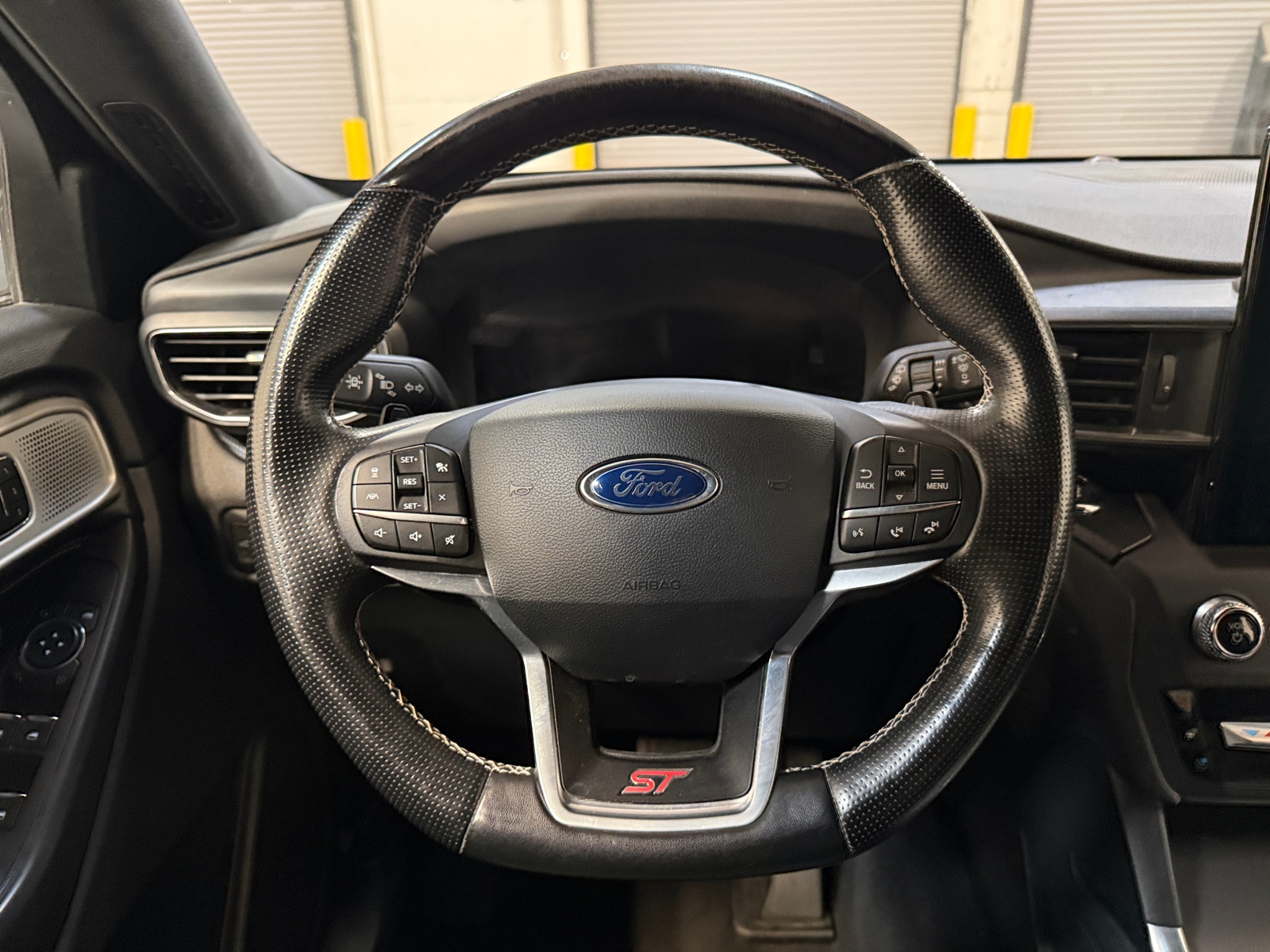 Thumbnail: 2020 Ford Explorer - 4