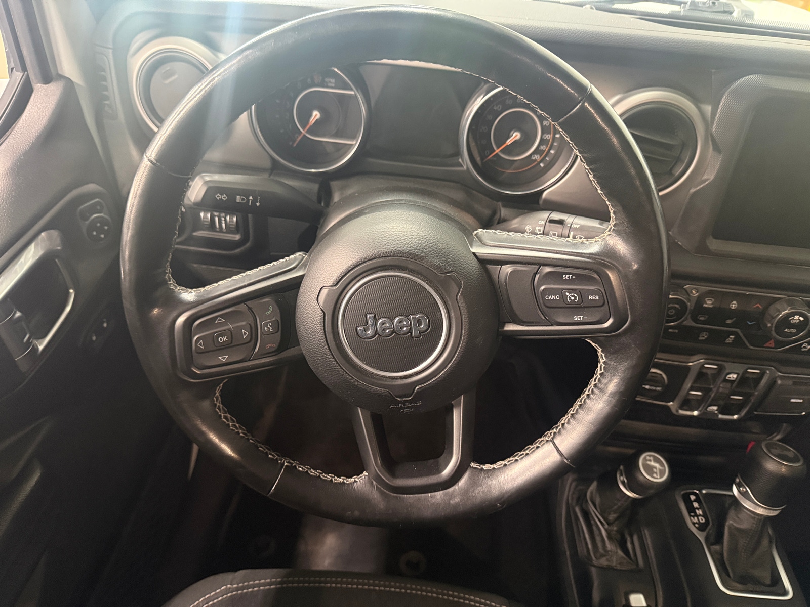 Thumbnail: 2021 Jeep Wrangler - 5