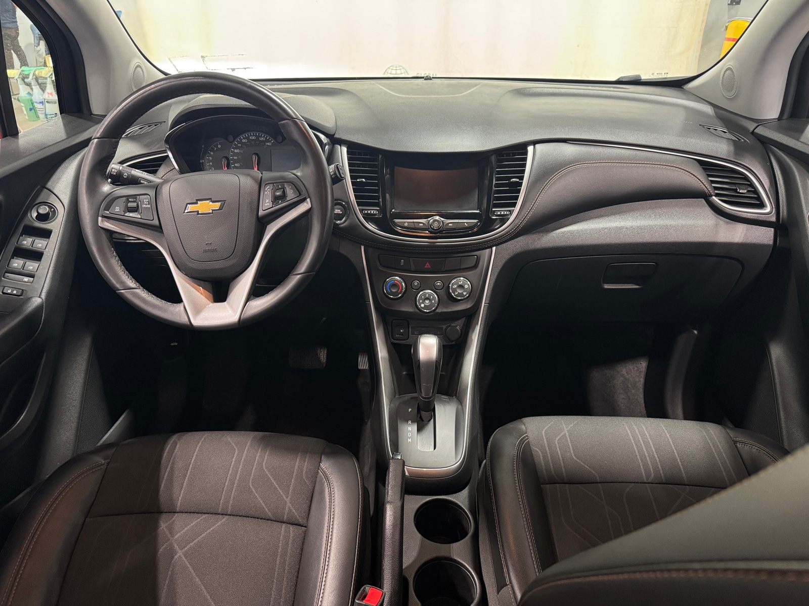 Thumbnail: 2021 Chevrolet Trax - 3