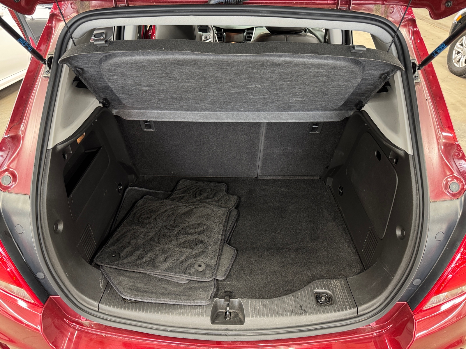 Thumbnail: 2021 Chevrolet Trax - 7