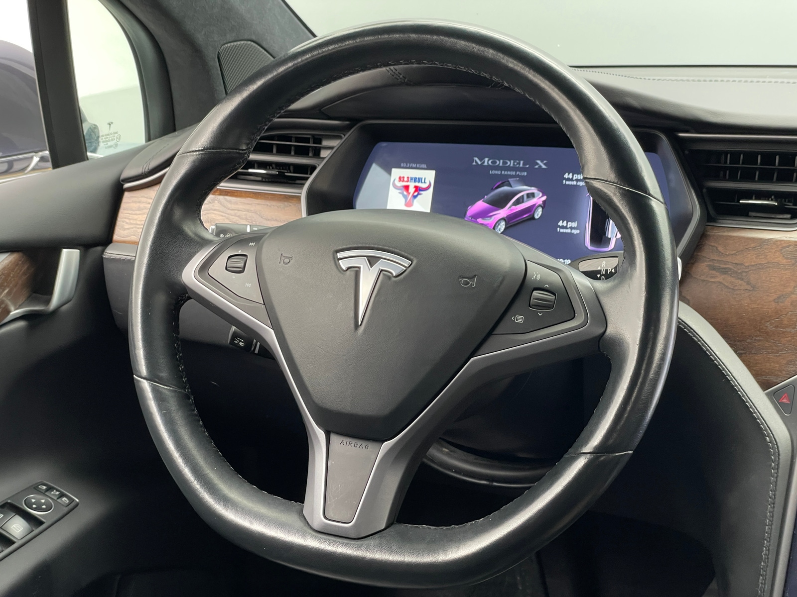 Thumbnail: 2021 Tesla Model X - 4