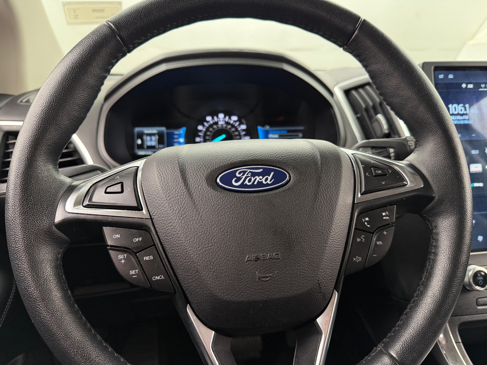Thumbnail: 2024 Ford Edge - 4