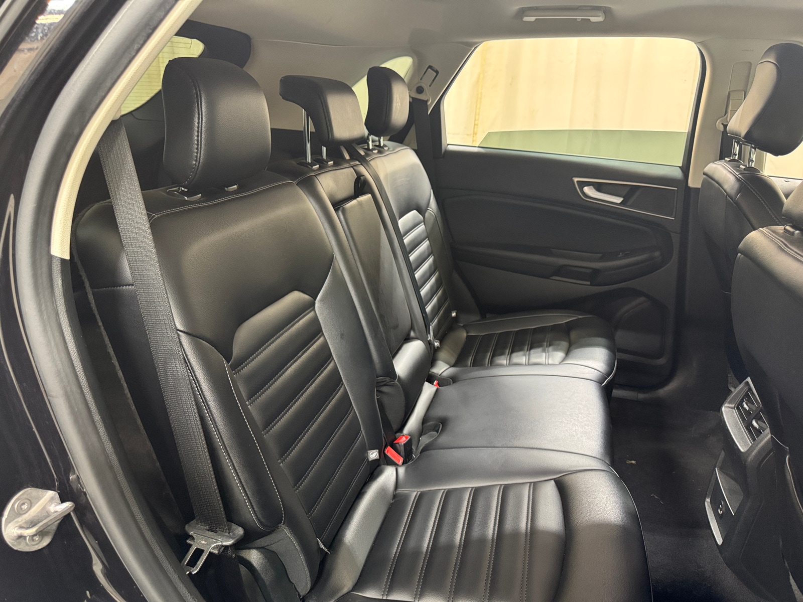 Thumbnail: 2022 Ford Edge - 5