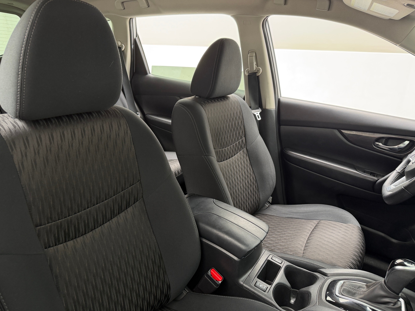 Thumbnail: 2019 Nissan Rogue - 2