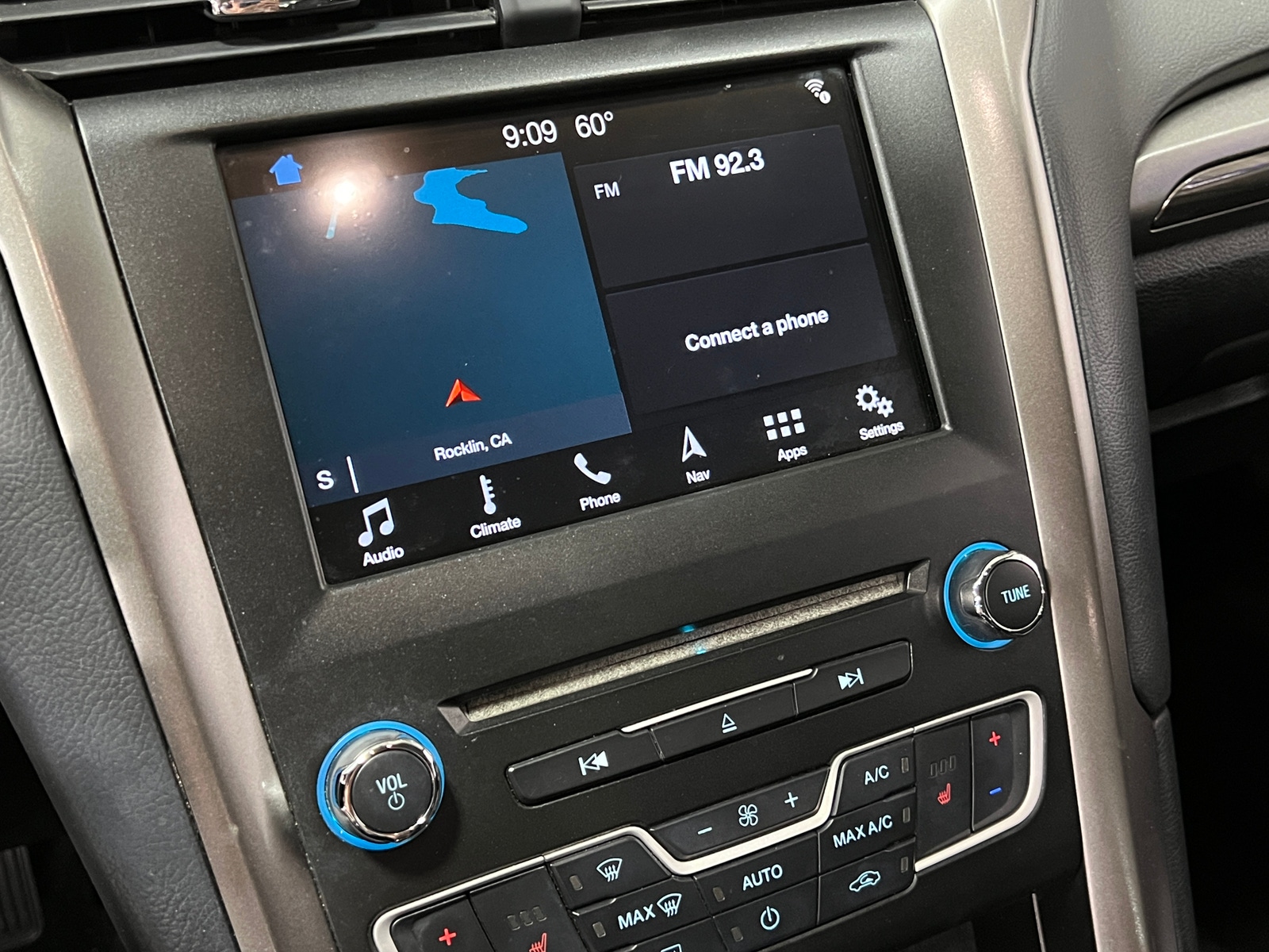 Thumbnail: 2018 Ford Fusion - 4
