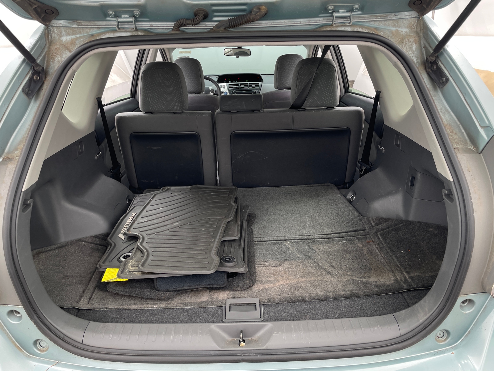 Thumbnail: 2013 Toyota Prius v - 7