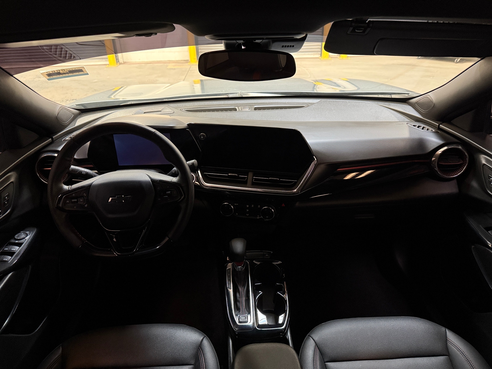 Thumbnail: 2025 Chevrolet Trax - 2