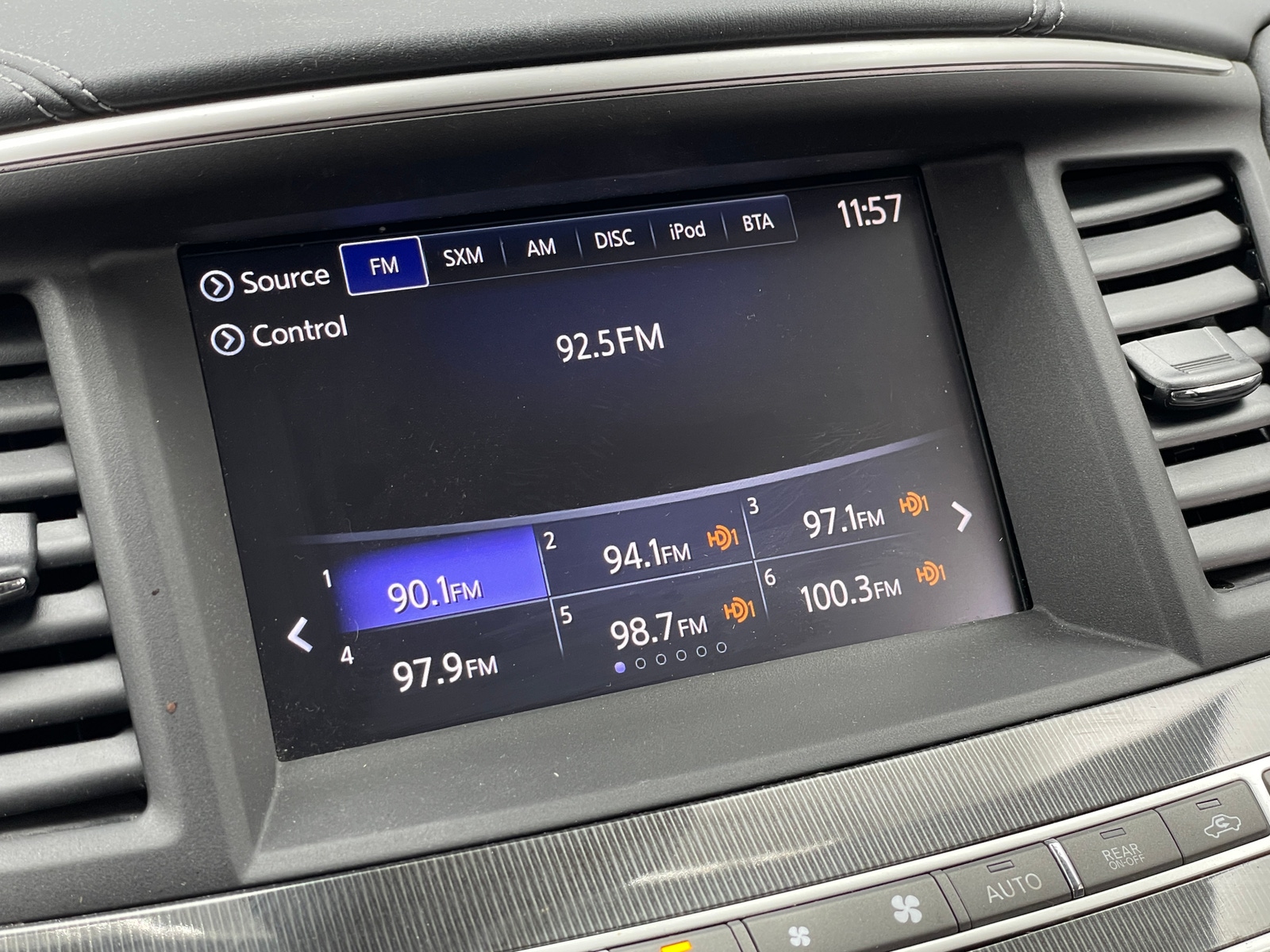 Thumbnail: 2019 INFINITI QX60 - 3