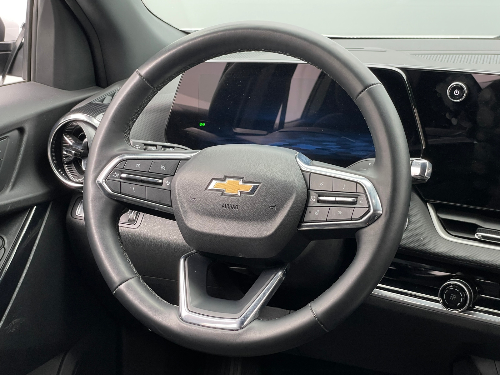 Thumbnail: 2025 Chevrolet Equinox - 5