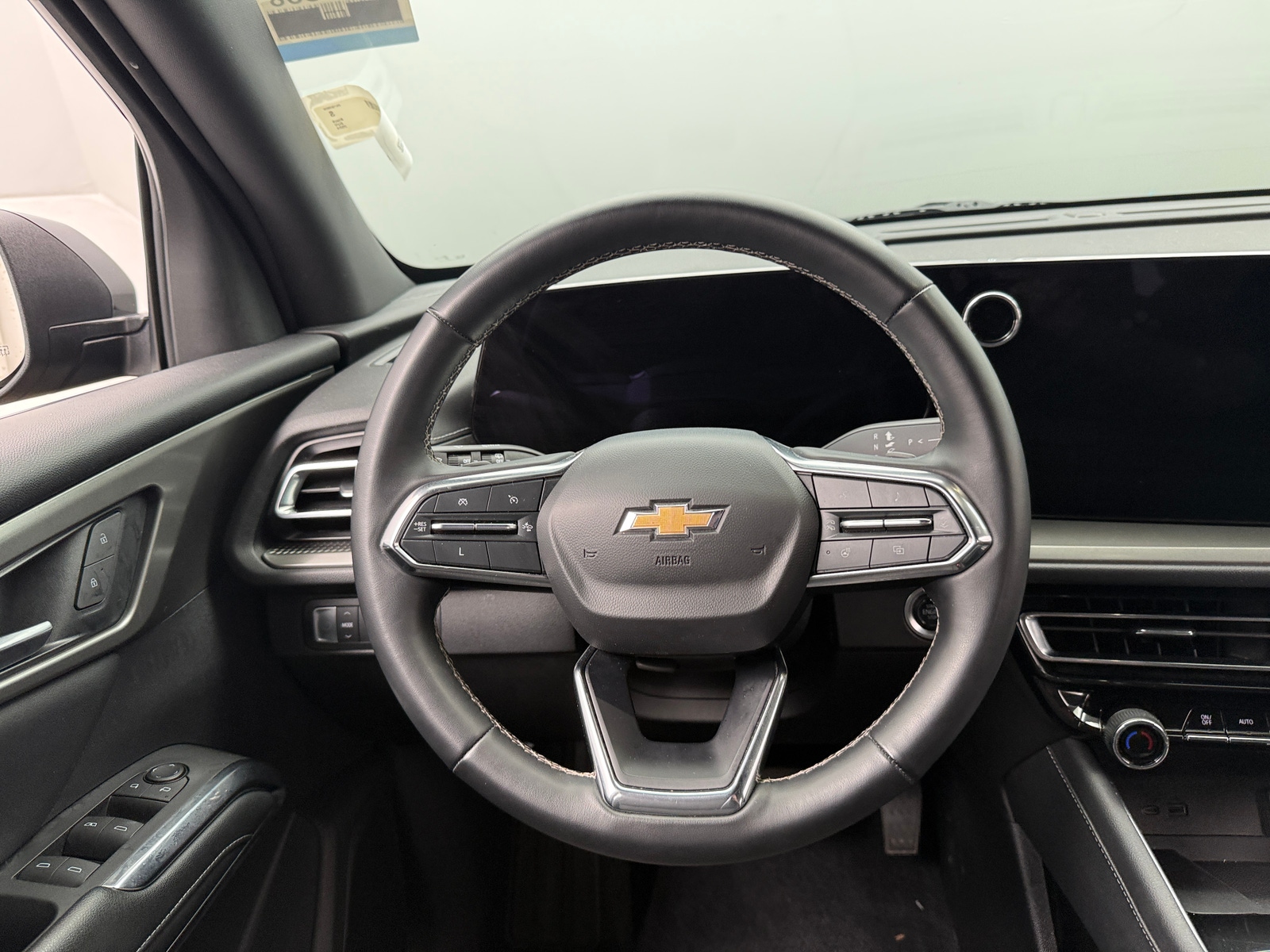 Thumbnail: 2024 Chevrolet Traverse - 5