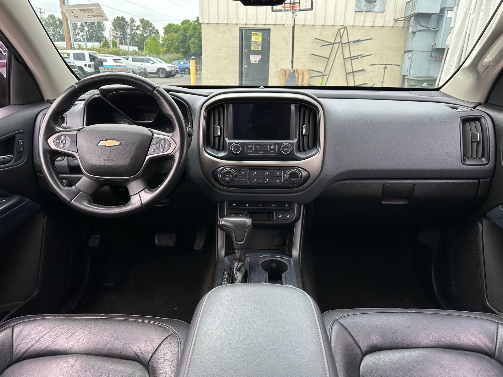 Thumbnail: 2018 Chevrolet Colorado - 2