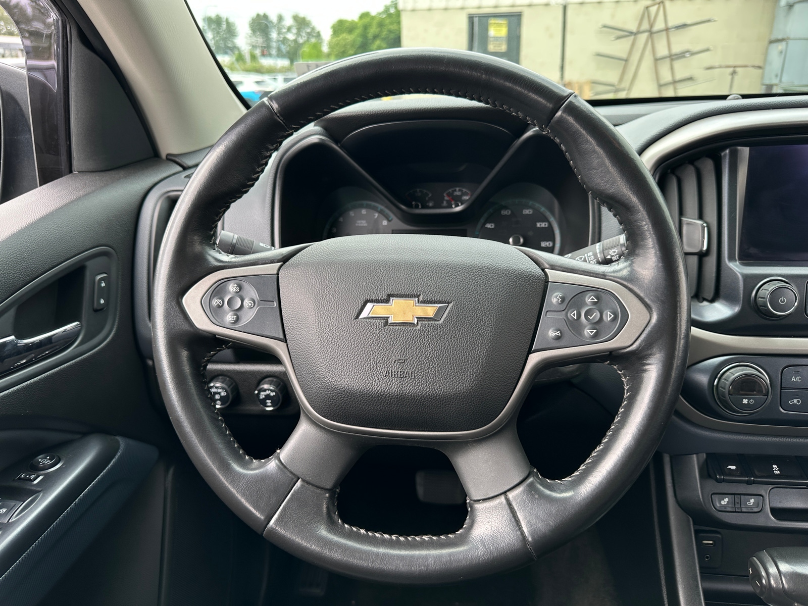 Thumbnail: 2018 Chevrolet Colorado - 4
