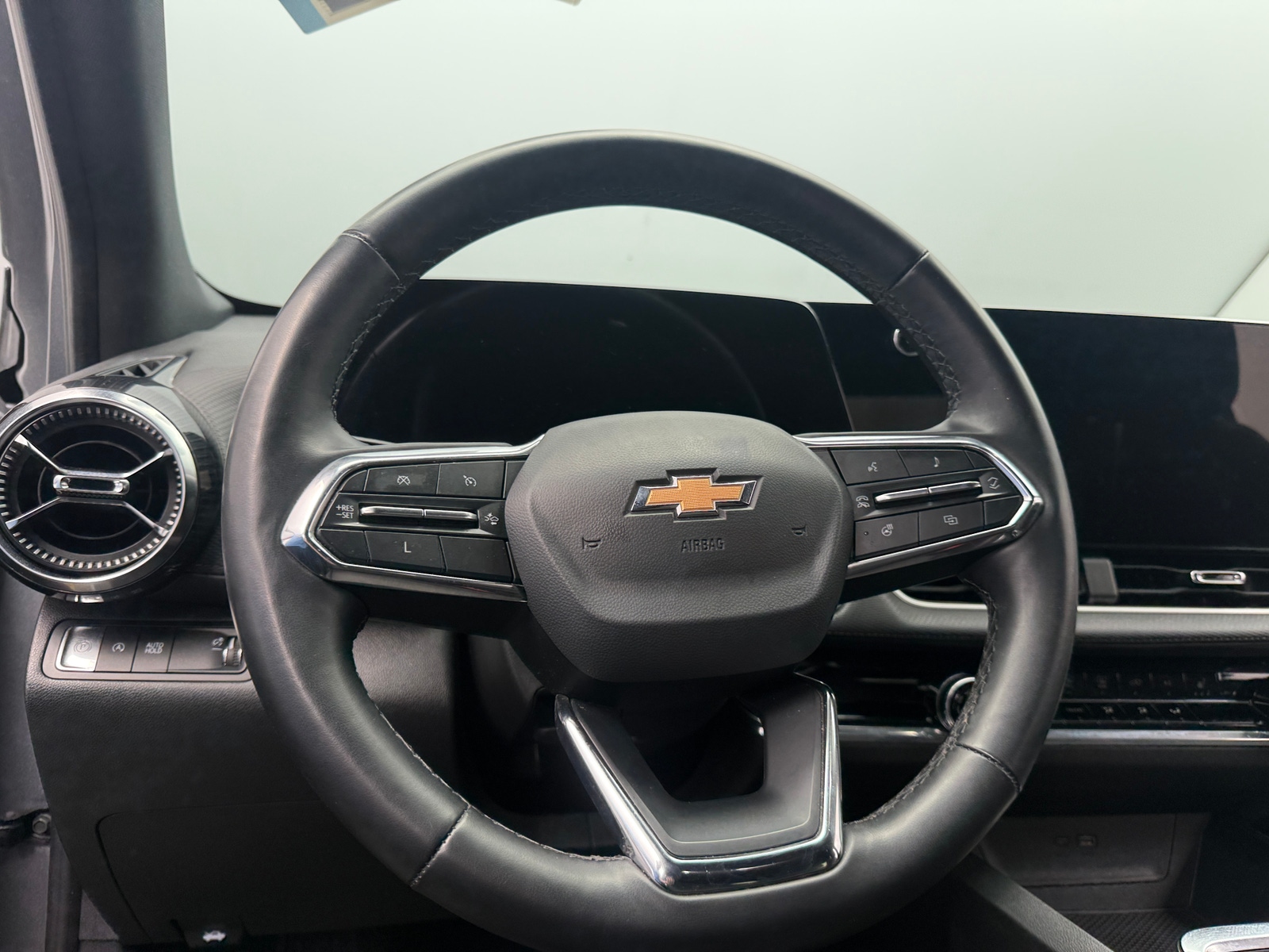 Thumbnail: 2025 Chevrolet Equinox - 5