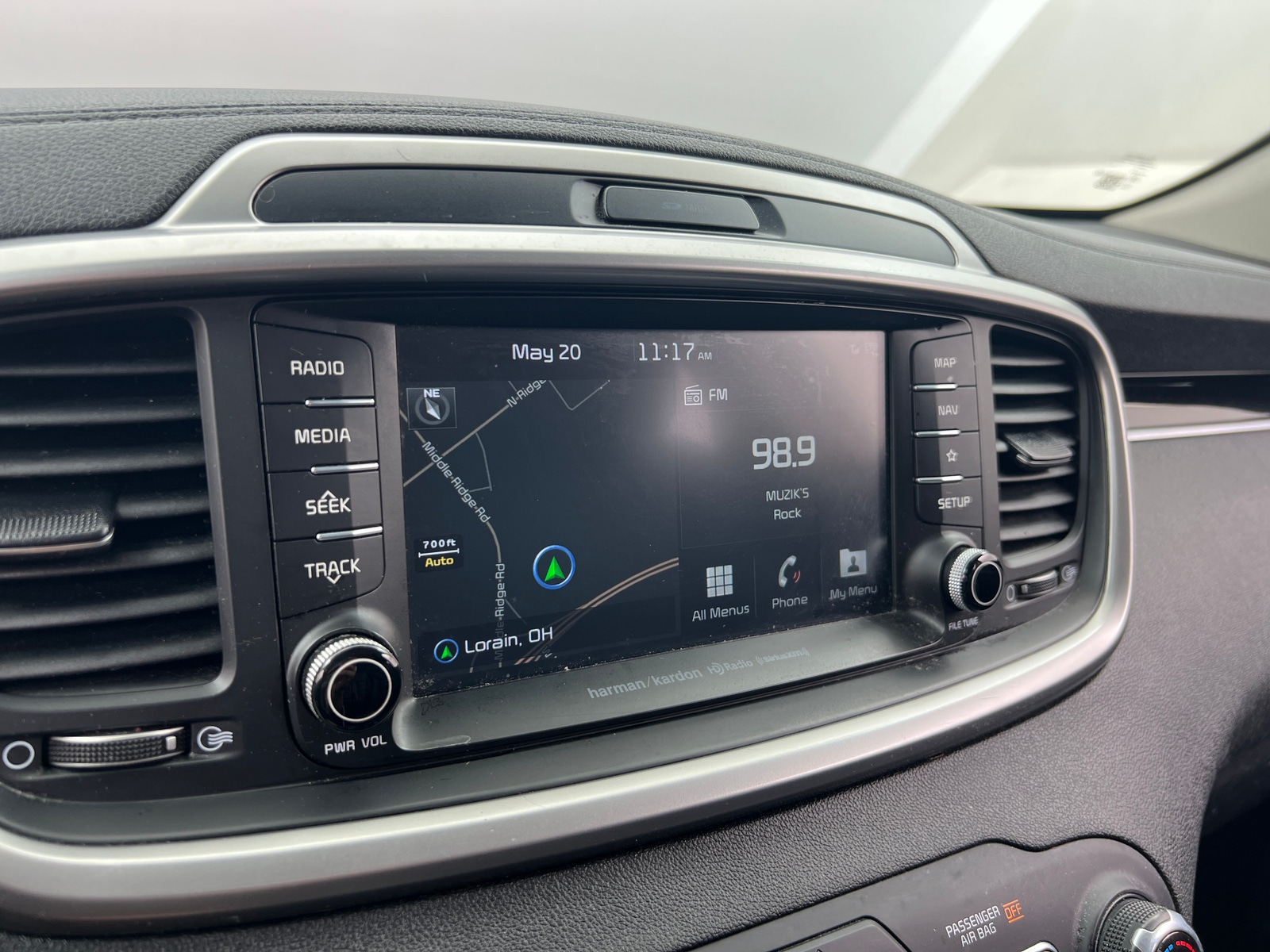 Thumbnail: 2020 Kia Sorento - 3