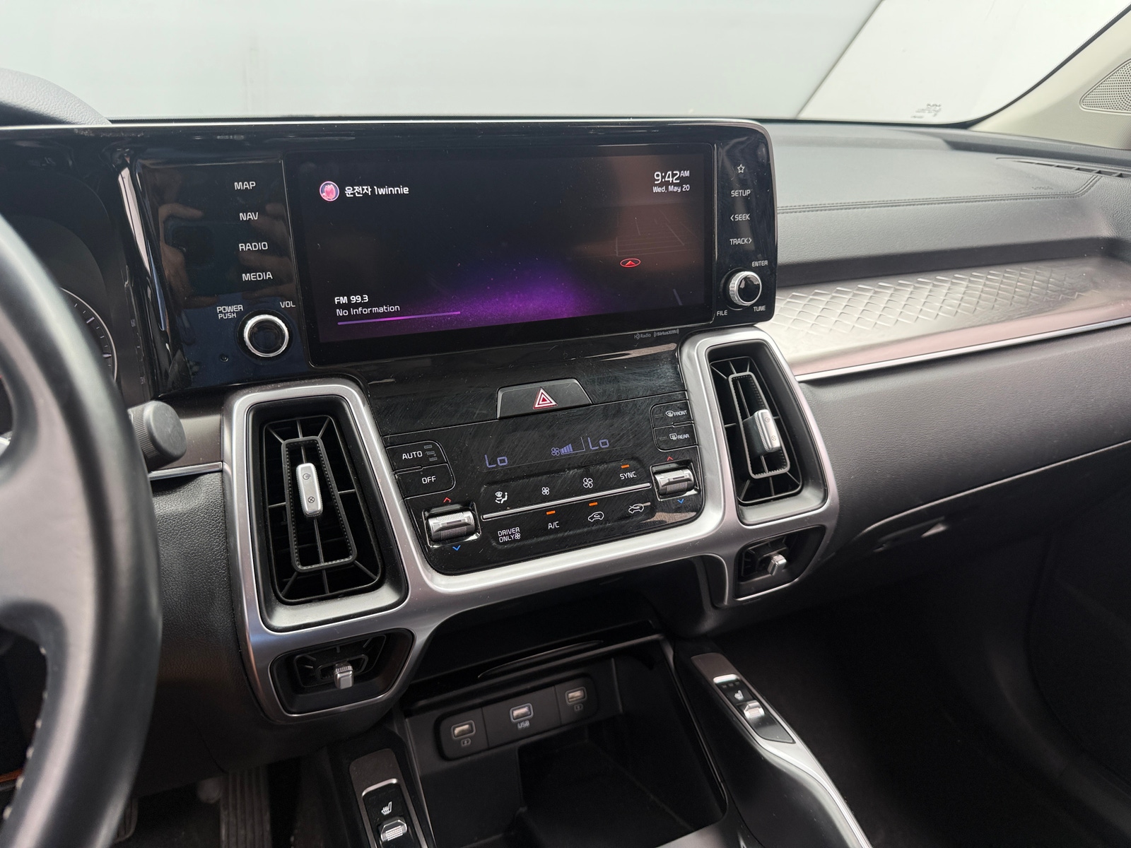 Thumbnail: 2022 Kia Sorento - 3