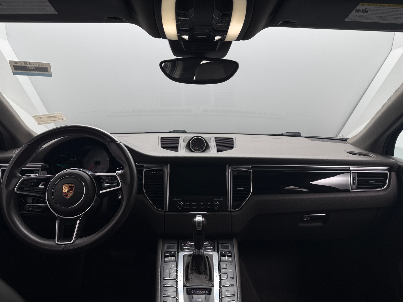 Thumbnail: 2018 Porsche Macan - 2