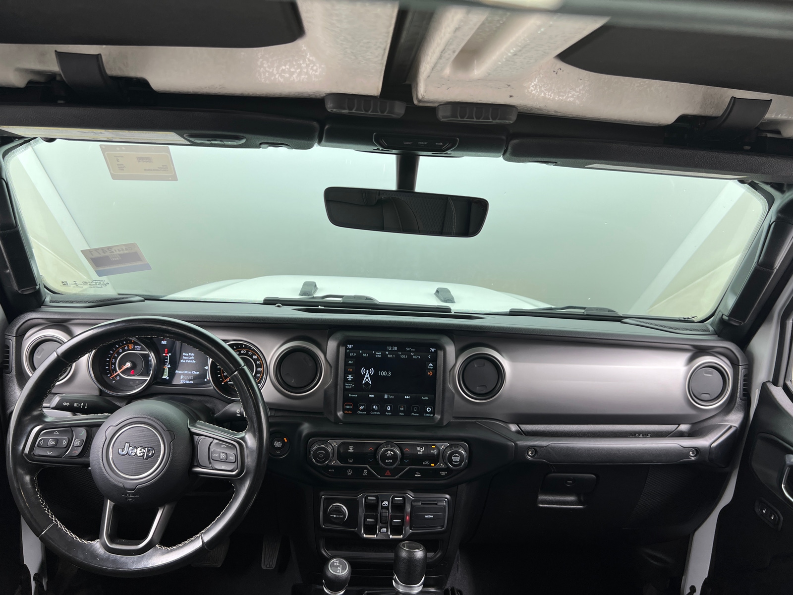 Thumbnail: 2021 Jeep Gladiator - 3