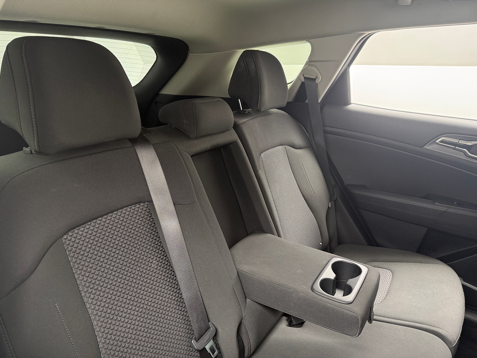 Thumbnail: 2025 Kia Sportage - 6