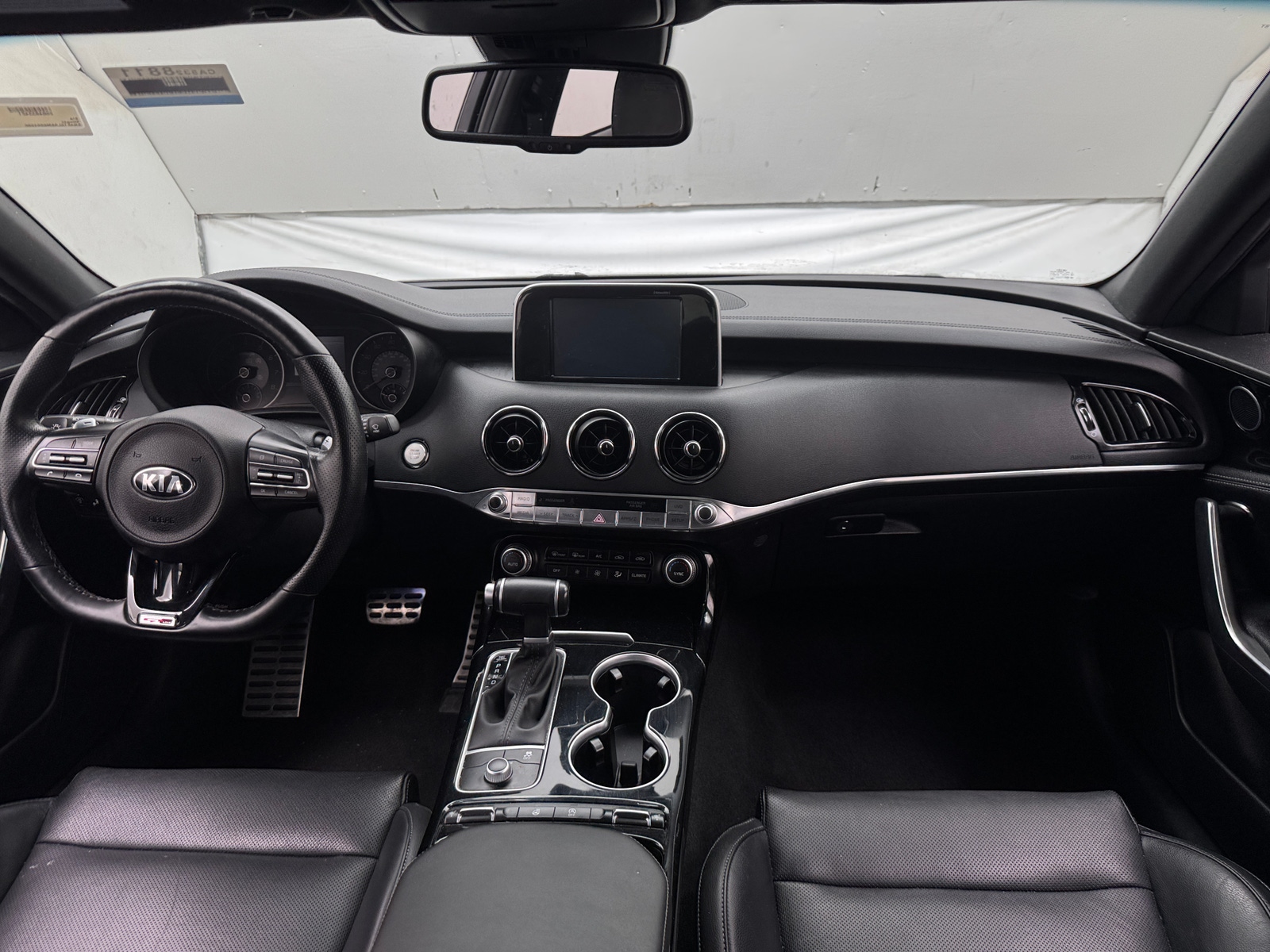 Thumbnail: 2021 Kia Stinger - 3