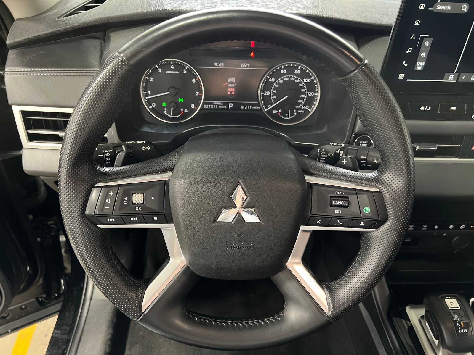Thumbnail: 2025 Mitsubishi Outlander - 4