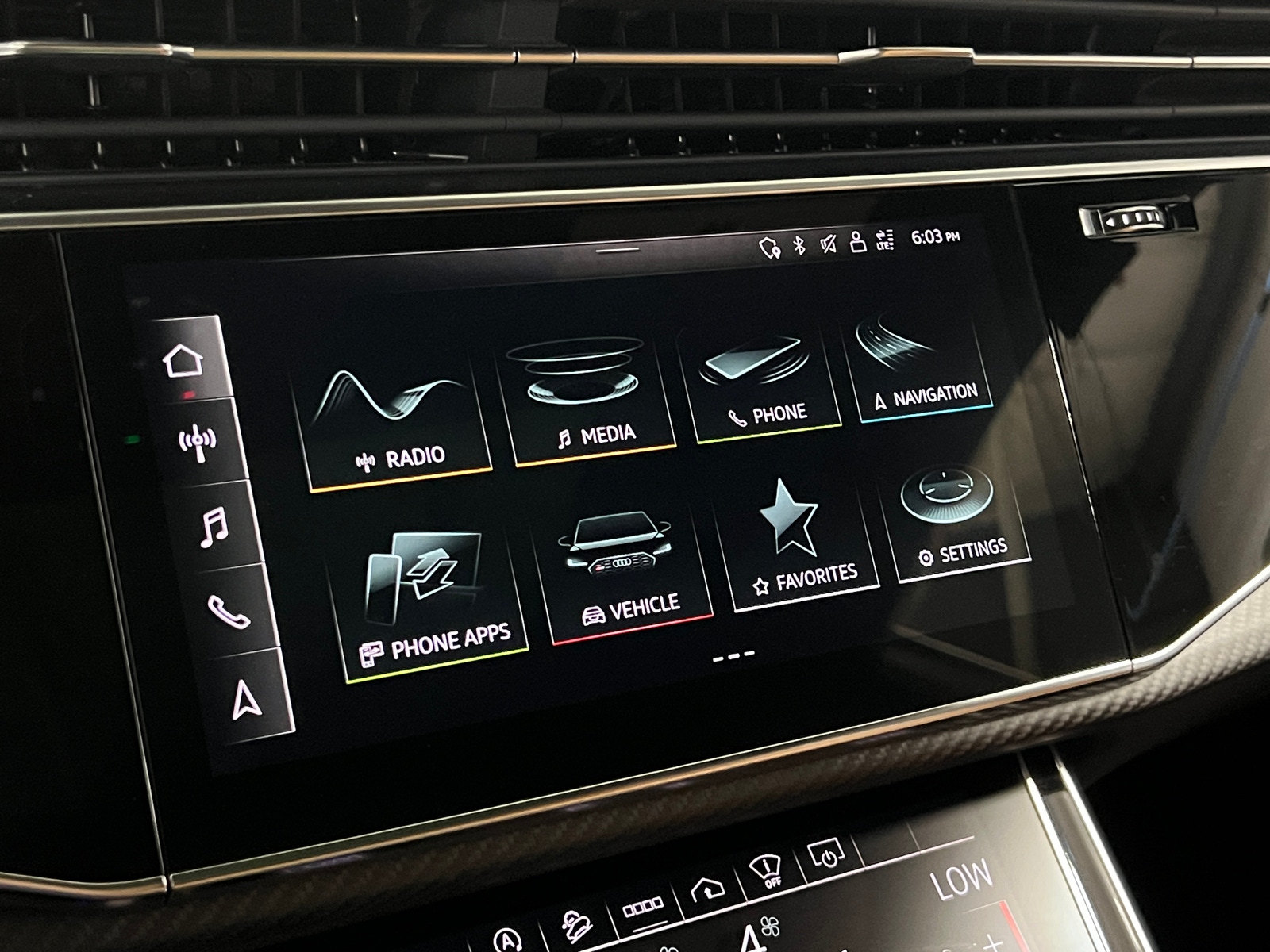Thumbnail: 2021 Audi RS Q8 - 3