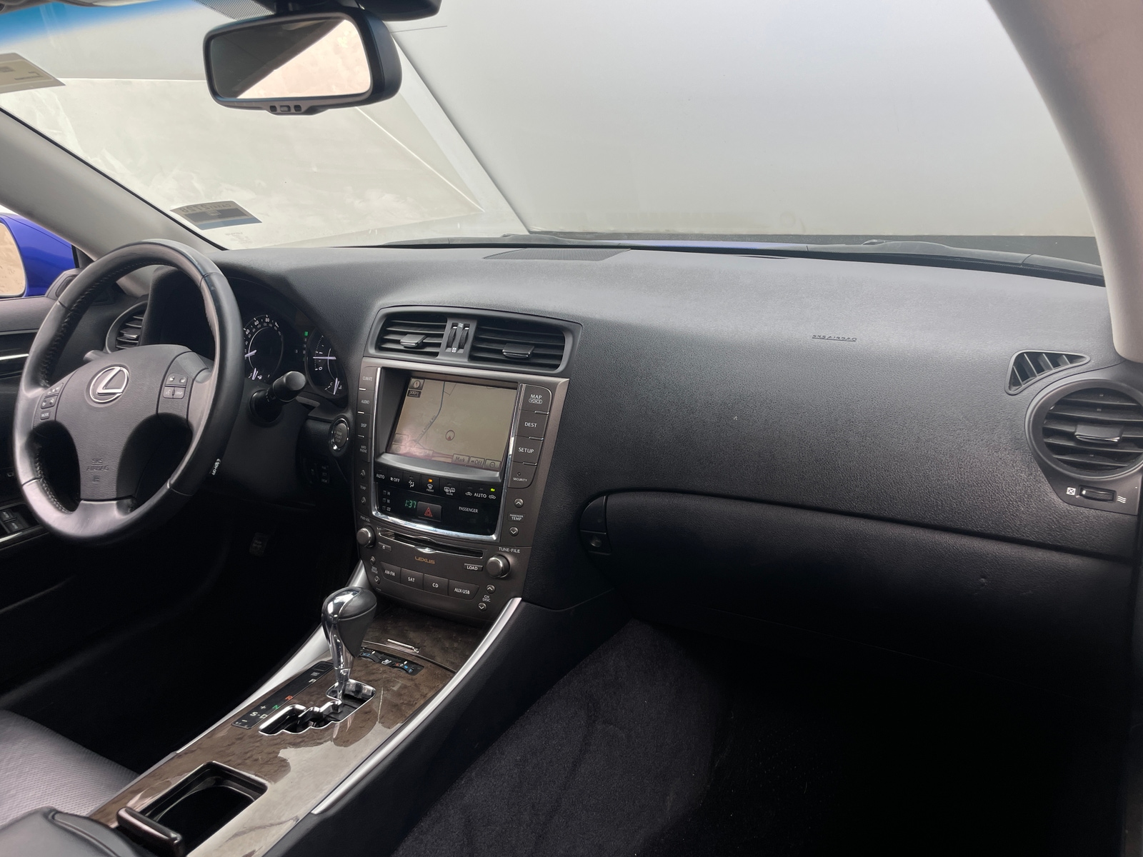 Thumbnail: 2010 Lexus IS - 2