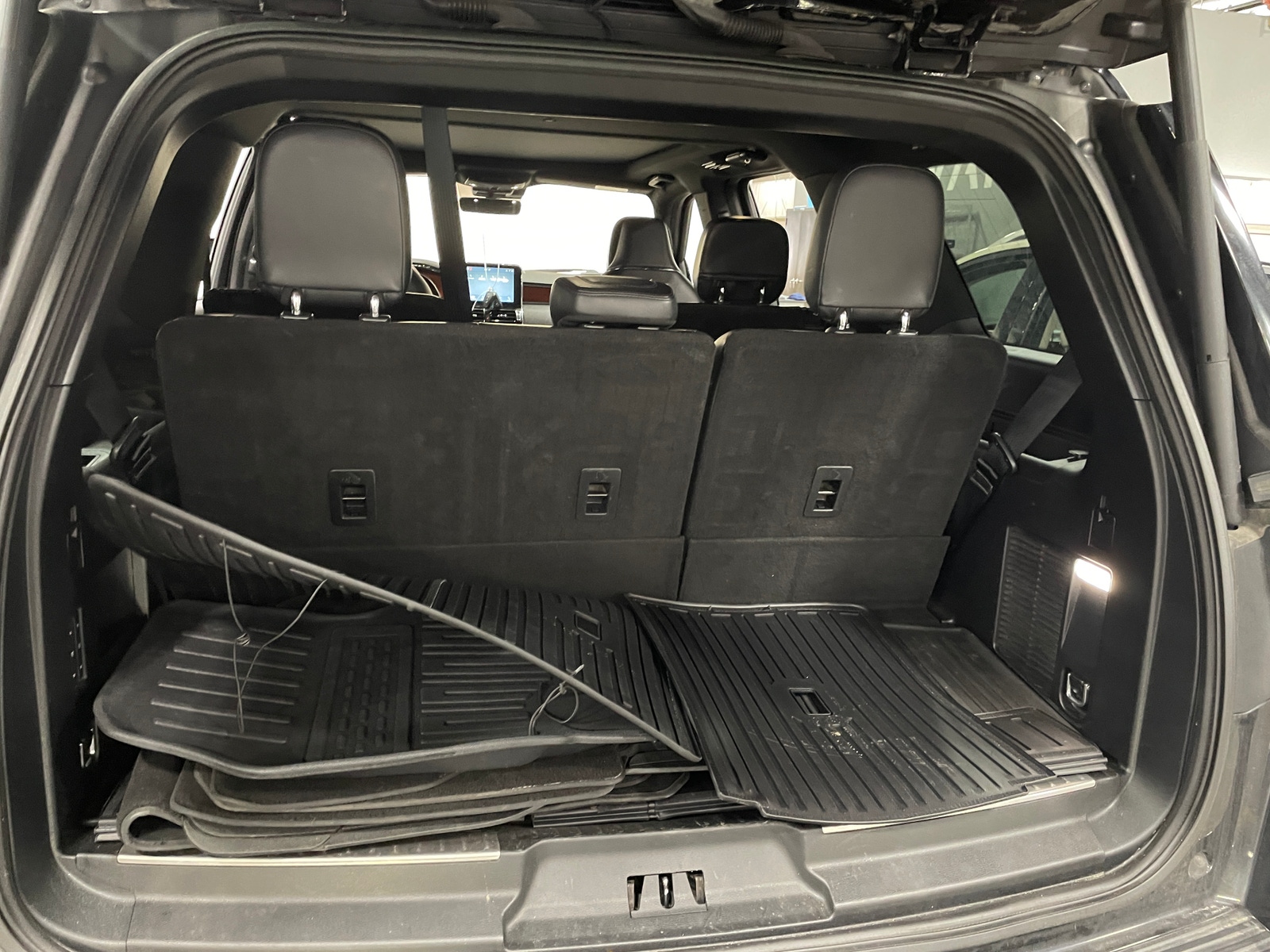 Thumbnail: 2020 Lincoln Navigator - 6