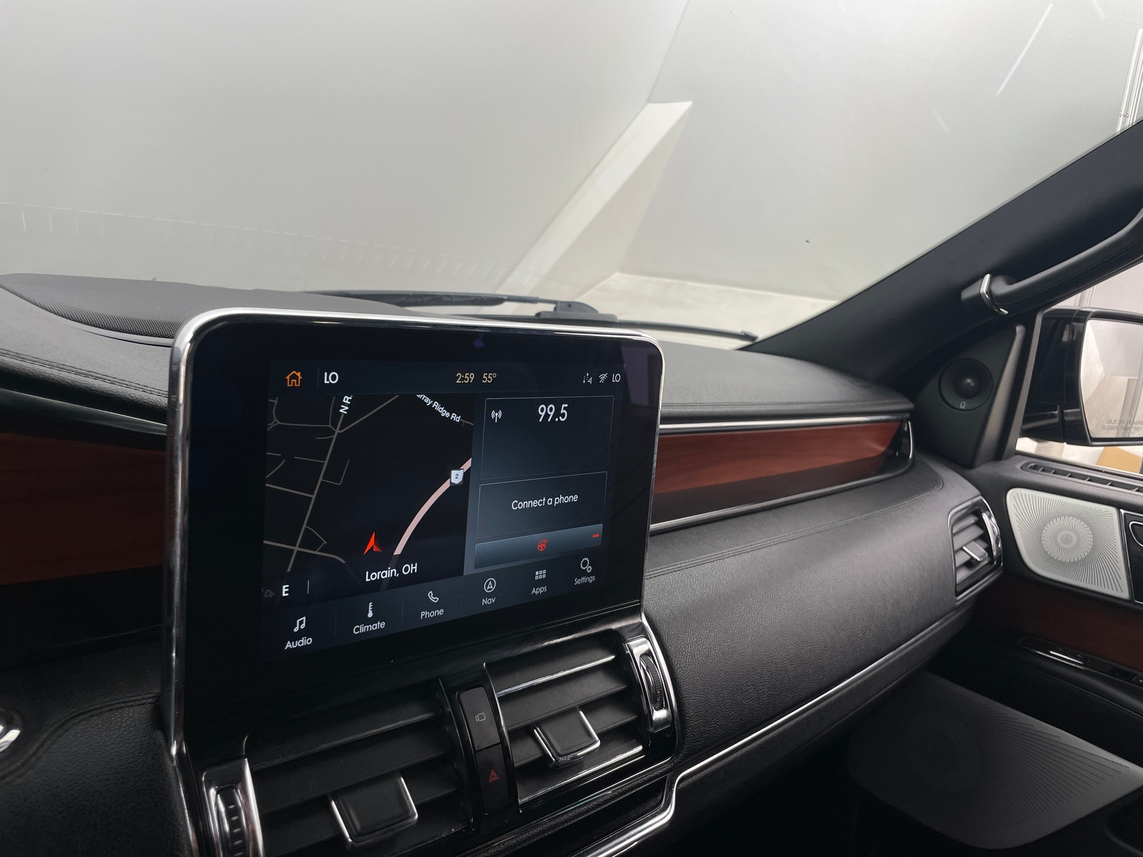 Thumbnail: 2020 Lincoln Navigator - 3