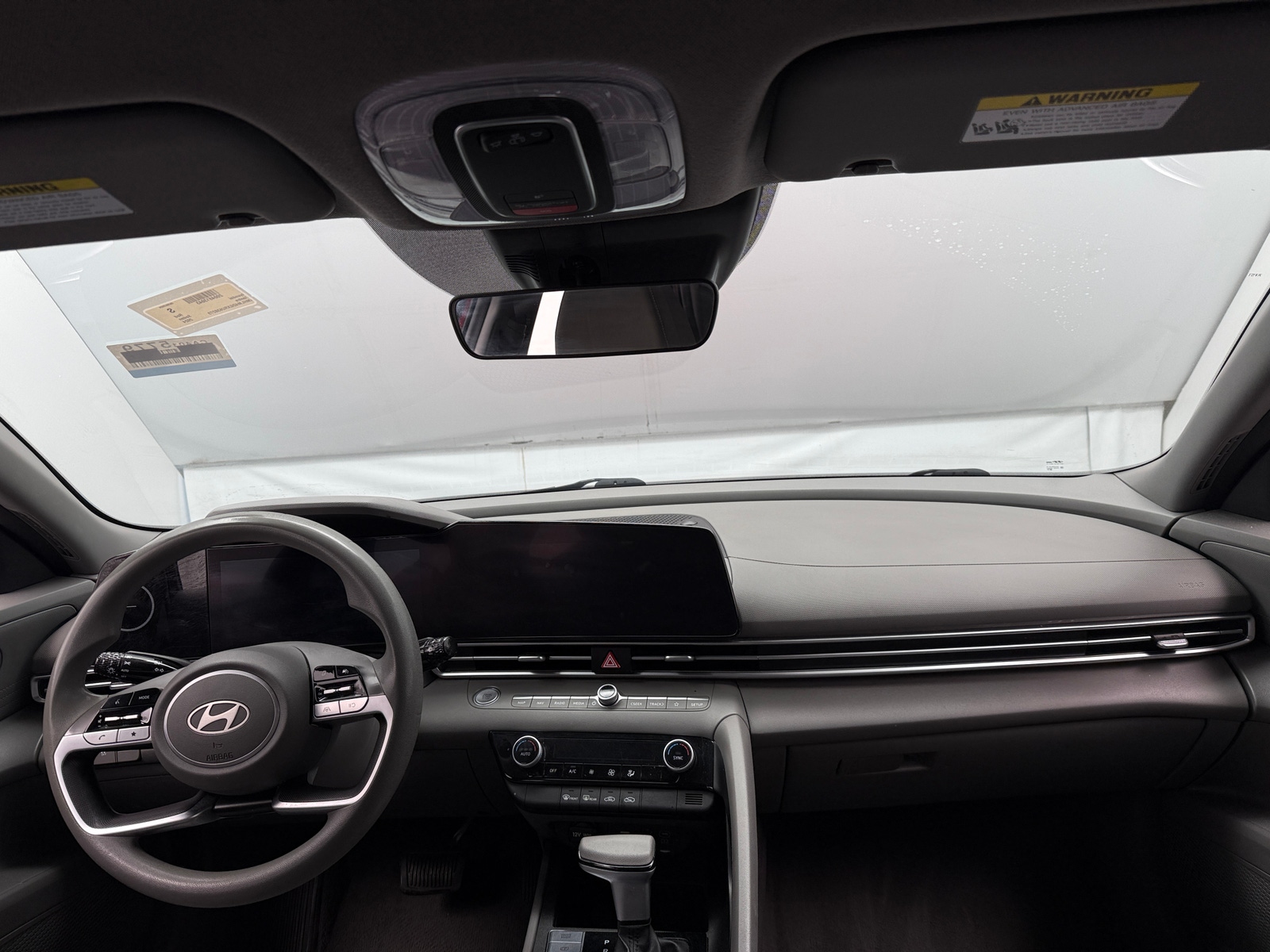 Thumbnail: 2024 Hyundai Elantra - 3