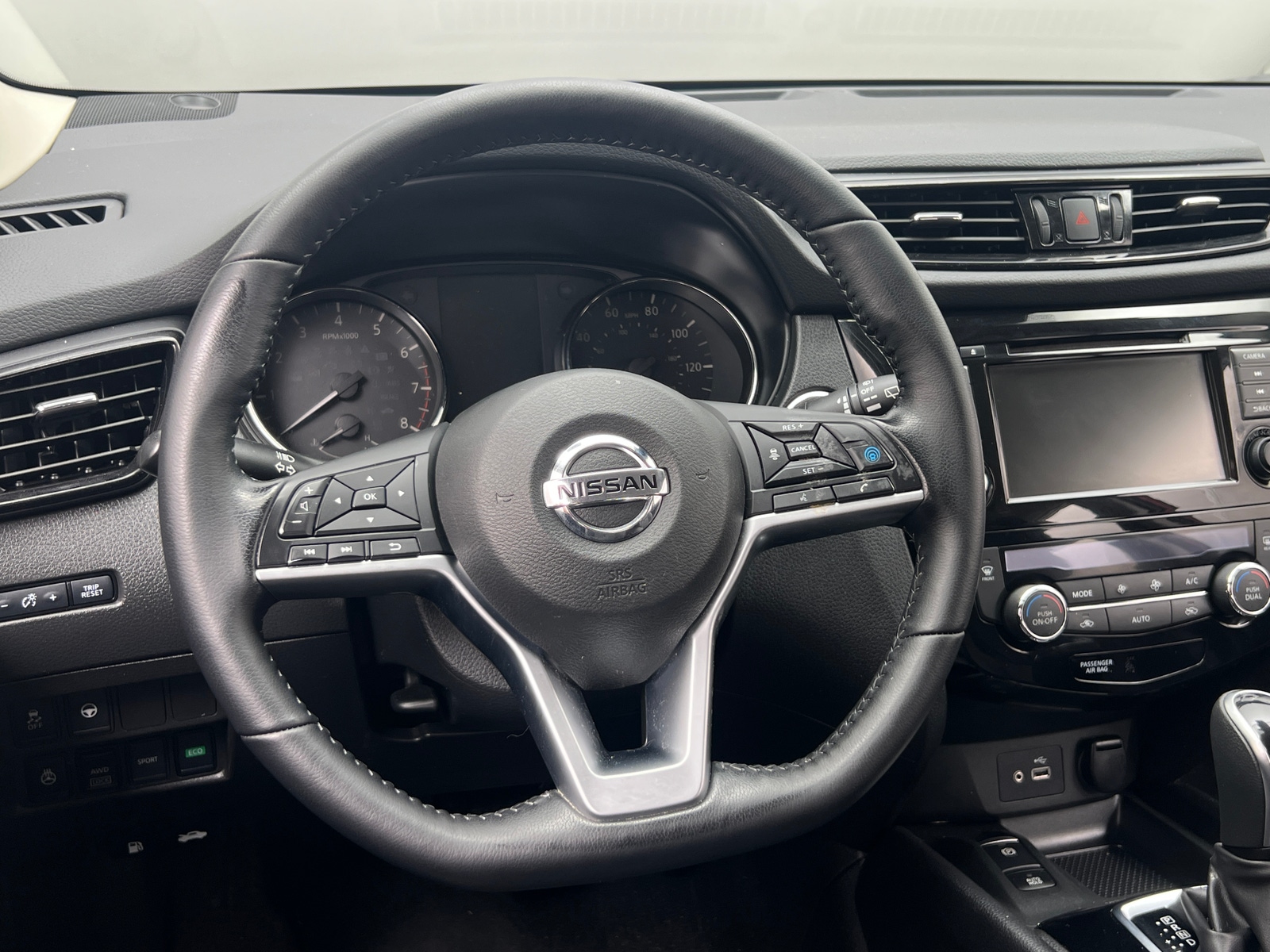 Thumbnail: 2022 Nissan Rogue Sport - 5
