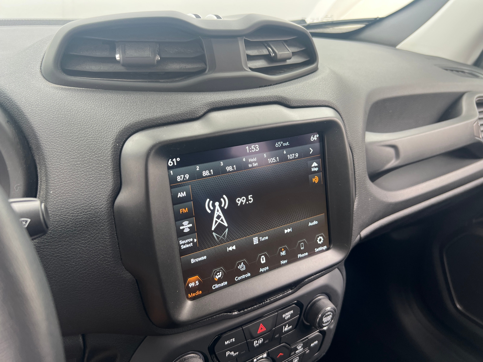 Thumbnail: 2021 Jeep Renegade - 3