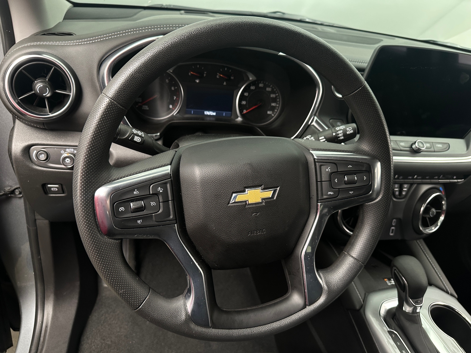 Thumbnail: 2023 Chevrolet Blazer - 5