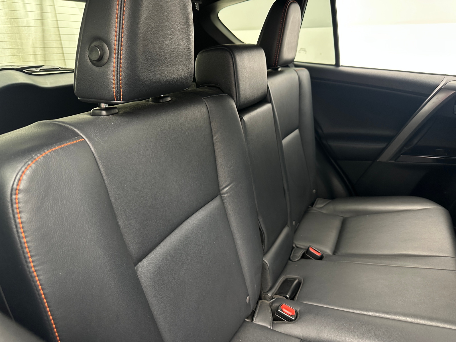 Thumbnail: 2016 Toyota RAV4 - 5