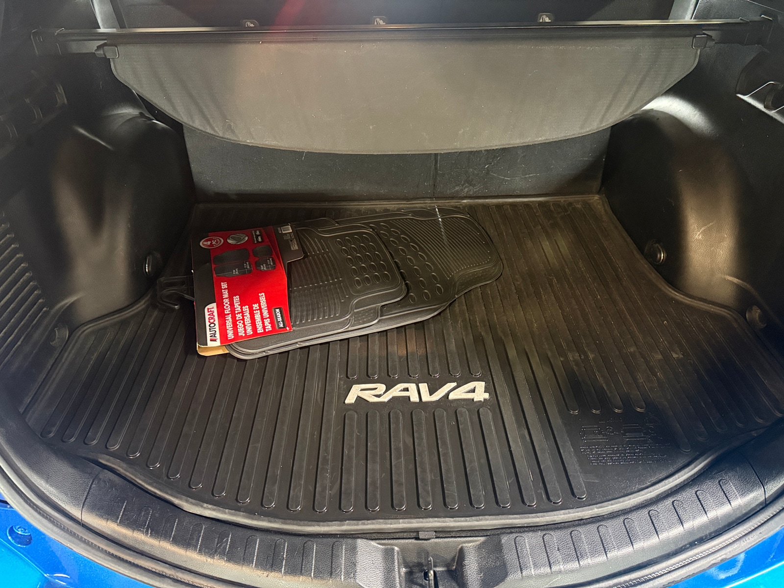 Thumbnail: 2016 Toyota RAV4 - 6