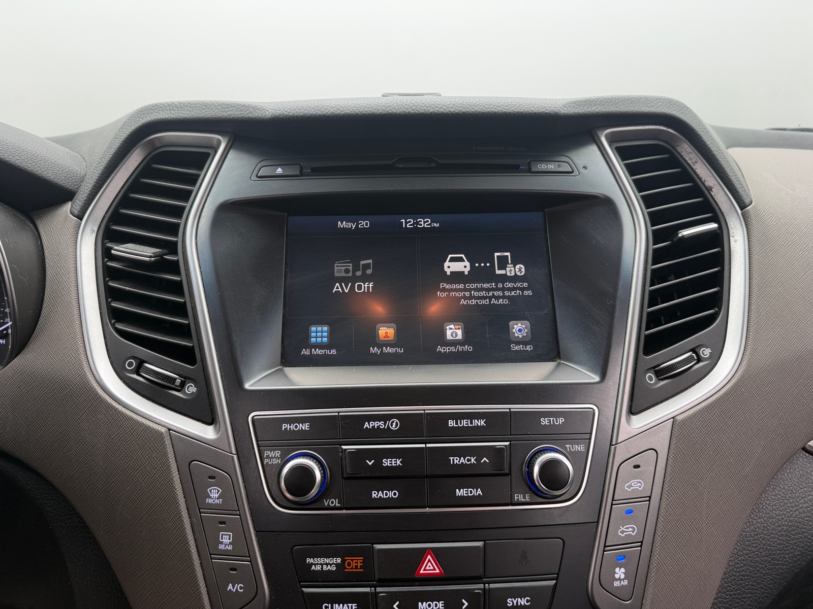 Thumbnail: 2017 Hyundai Santa Fe - 4