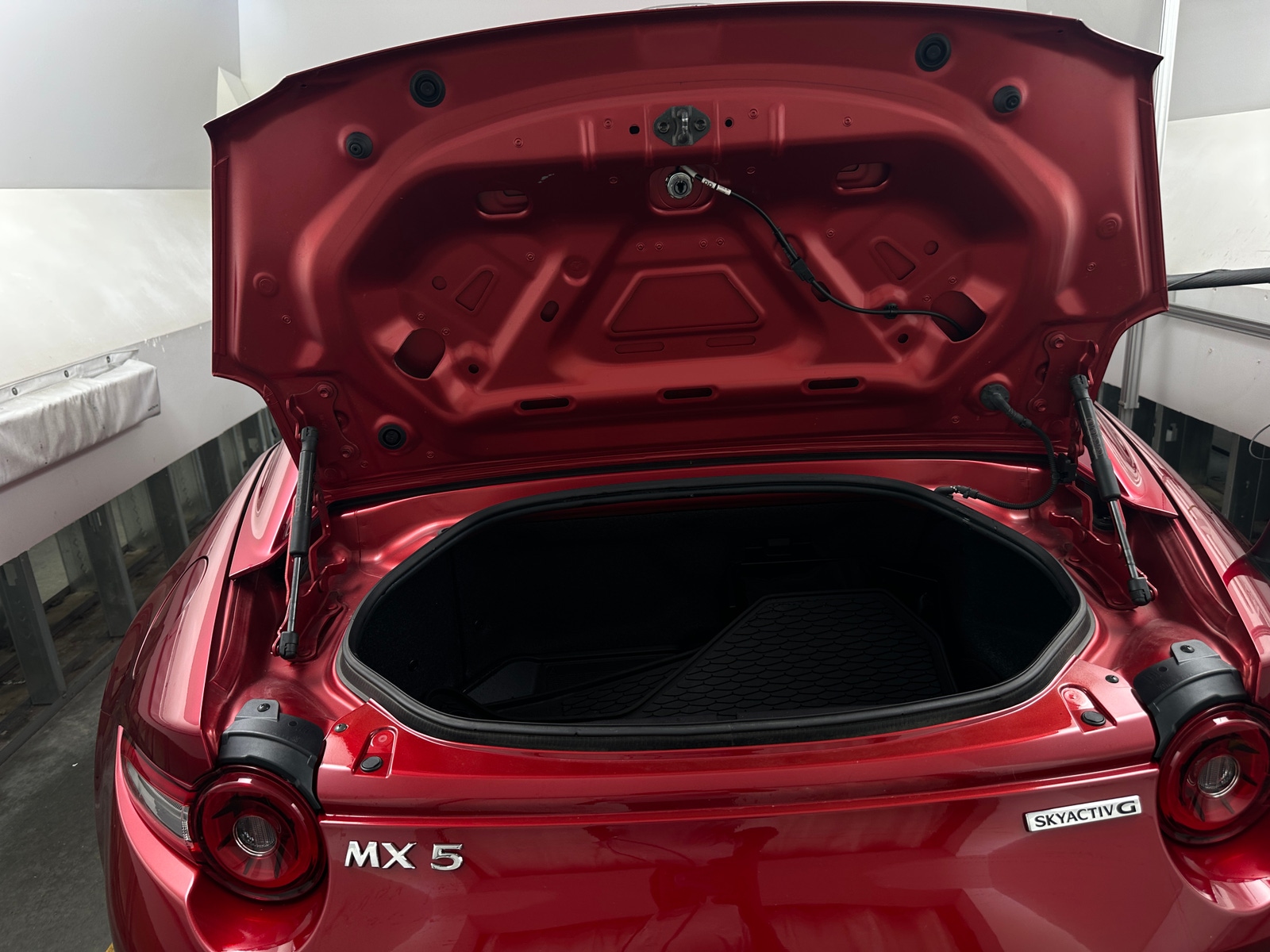 Thumbnail: 2024 Mazda MX-5 Miata - 5
