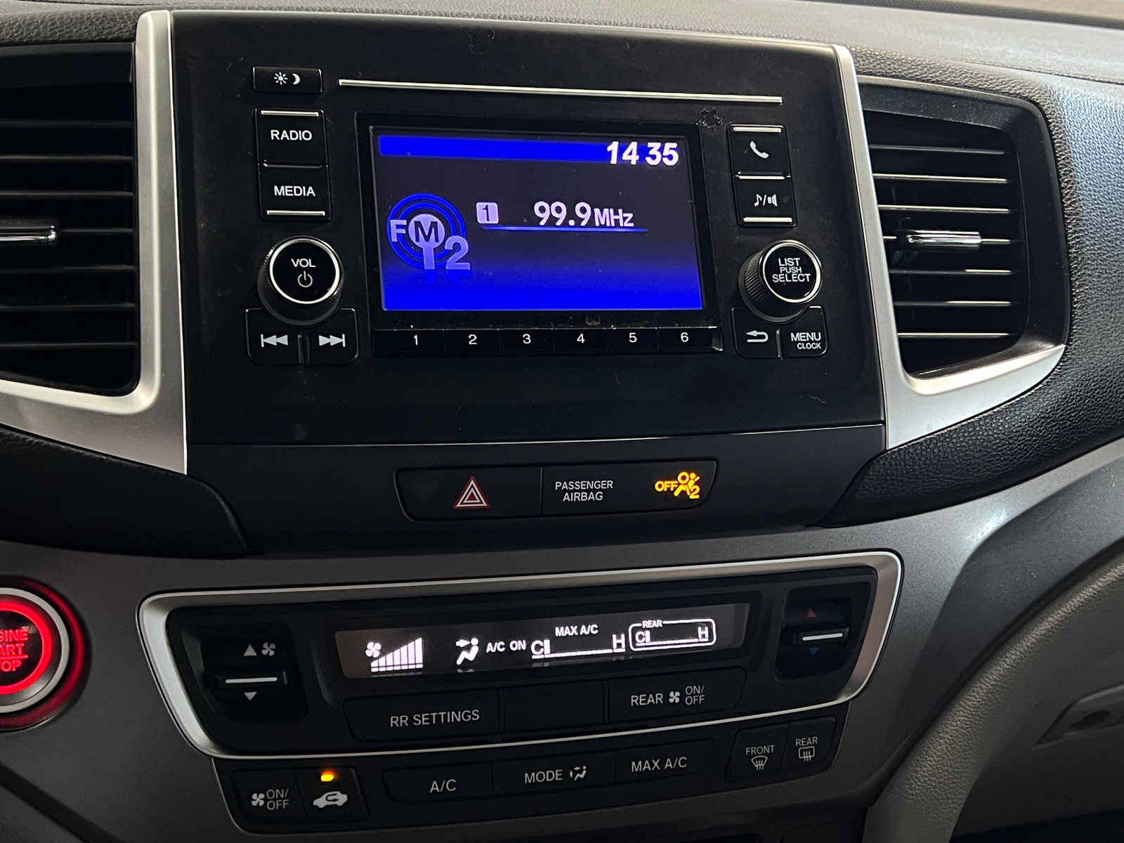 Thumbnail: 2019 Honda Pilot - 4