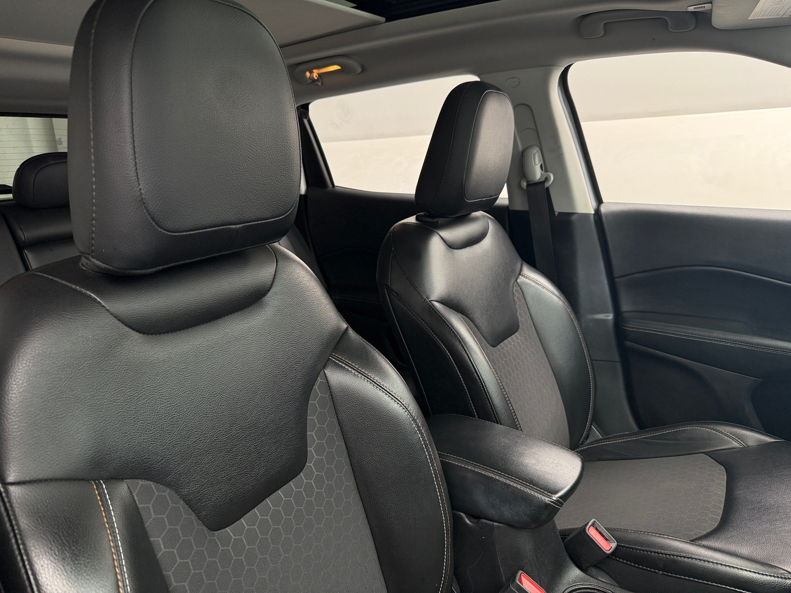 Thumbnail: 2018 Jeep Compass - 2