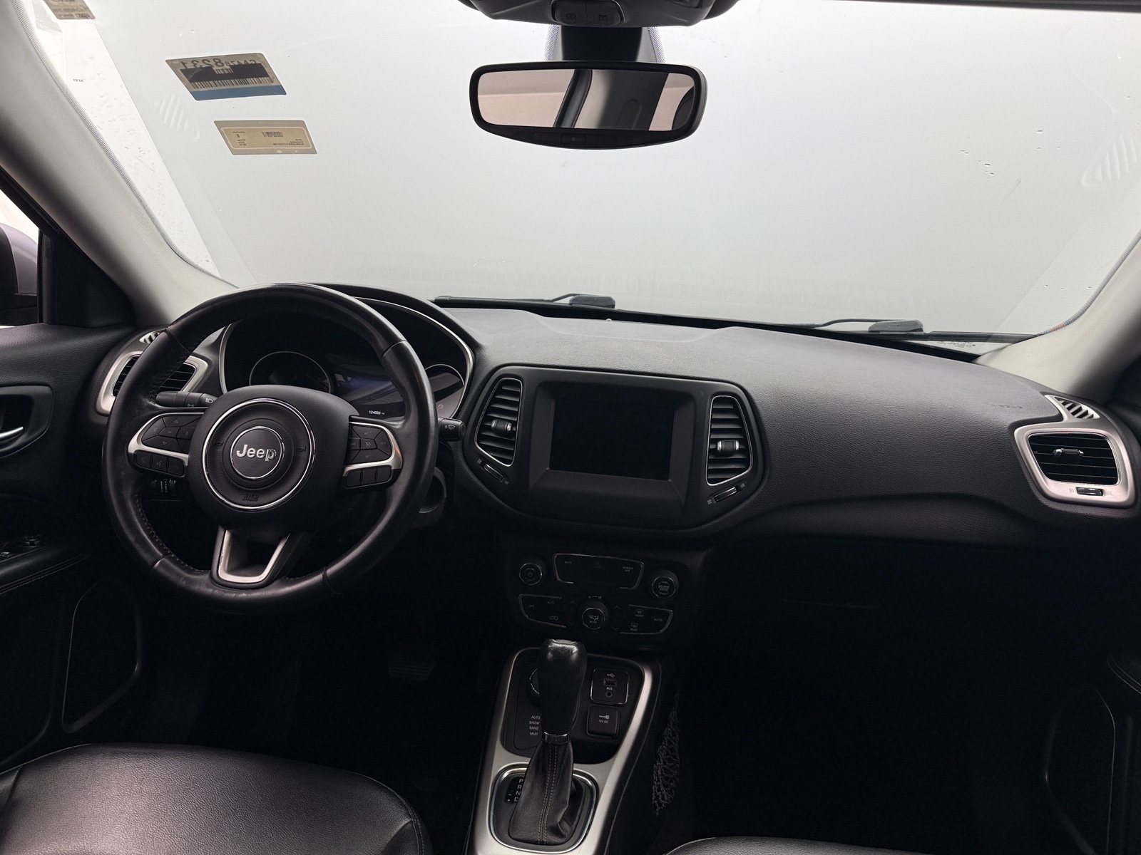 Thumbnail: 2018 Jeep Compass - 3