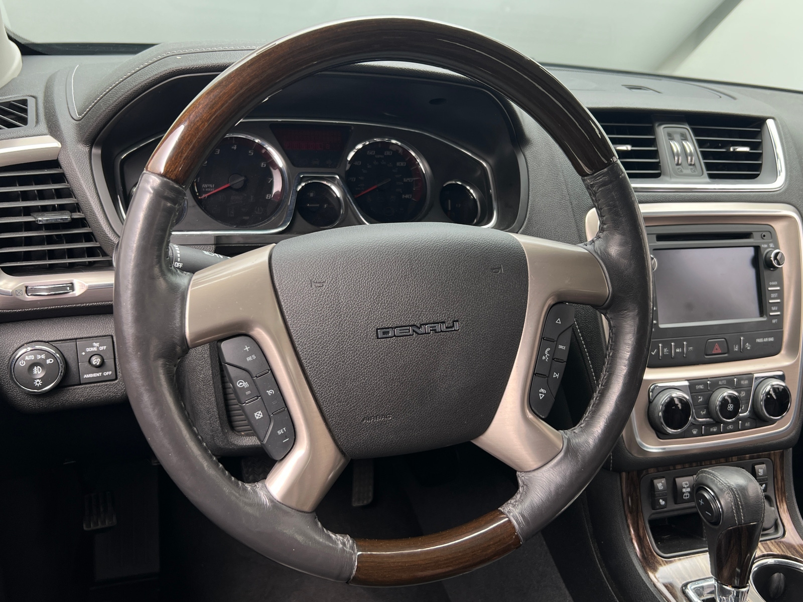 Thumbnail: 2015 GMC Acadia - 4