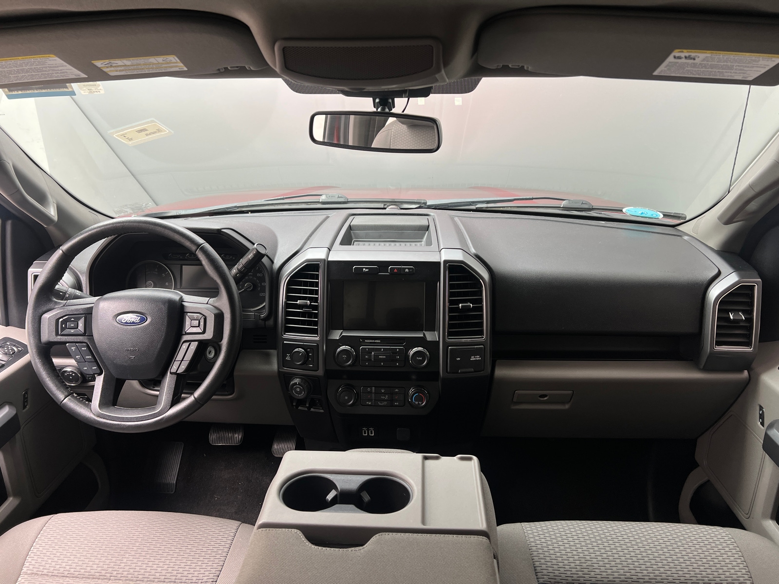 Thumbnail: 2019 Ford Econoline - 3