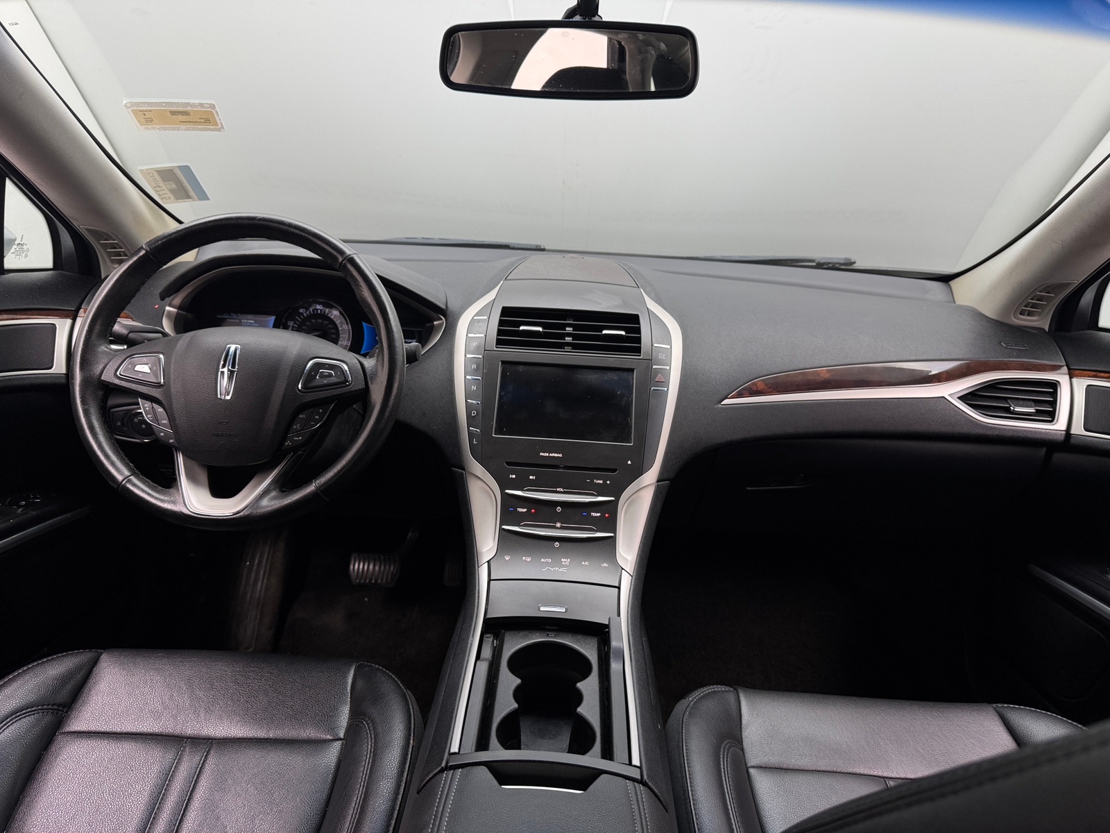 Thumbnail: 2016 Lincoln MKZ - 2