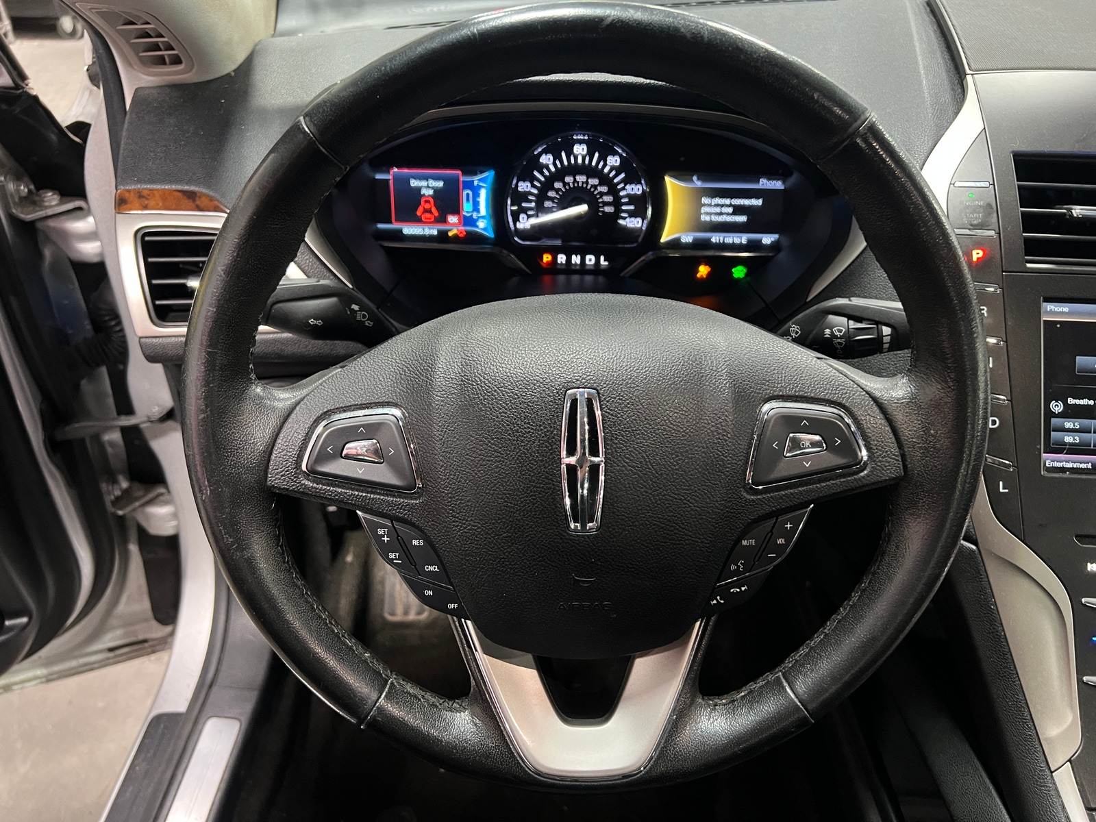 Thumbnail: 2016 Lincoln MKZ - 4