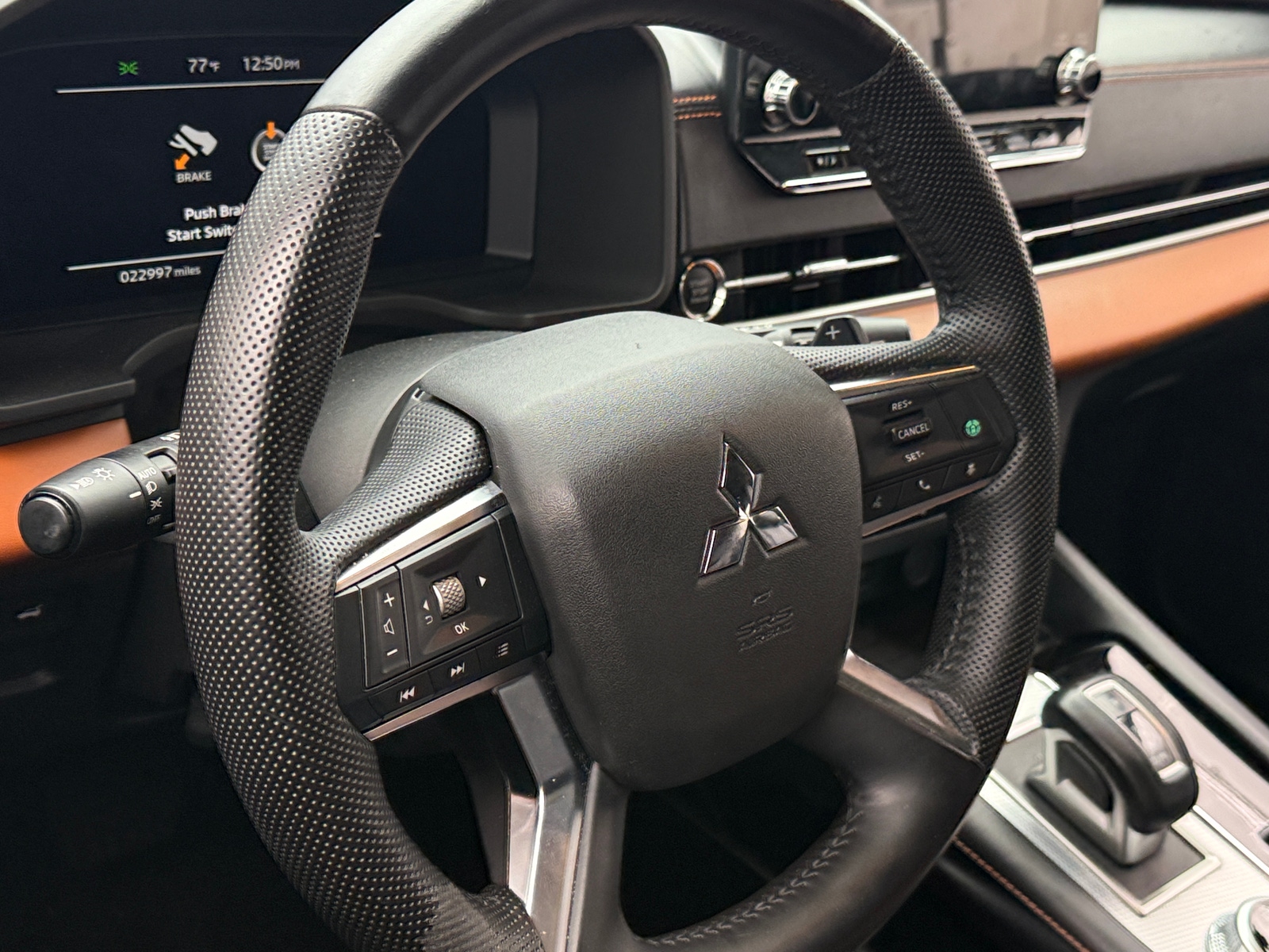 Thumbnail: 2023 Mitsubishi Outlander - 5