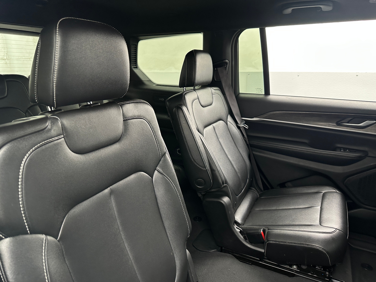 Thumbnail: 2024 Jeep Grand Cherokee L - 5