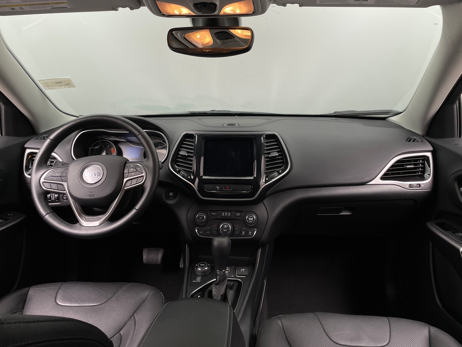 Thumbnail: 2020 Jeep Cherokee - 2