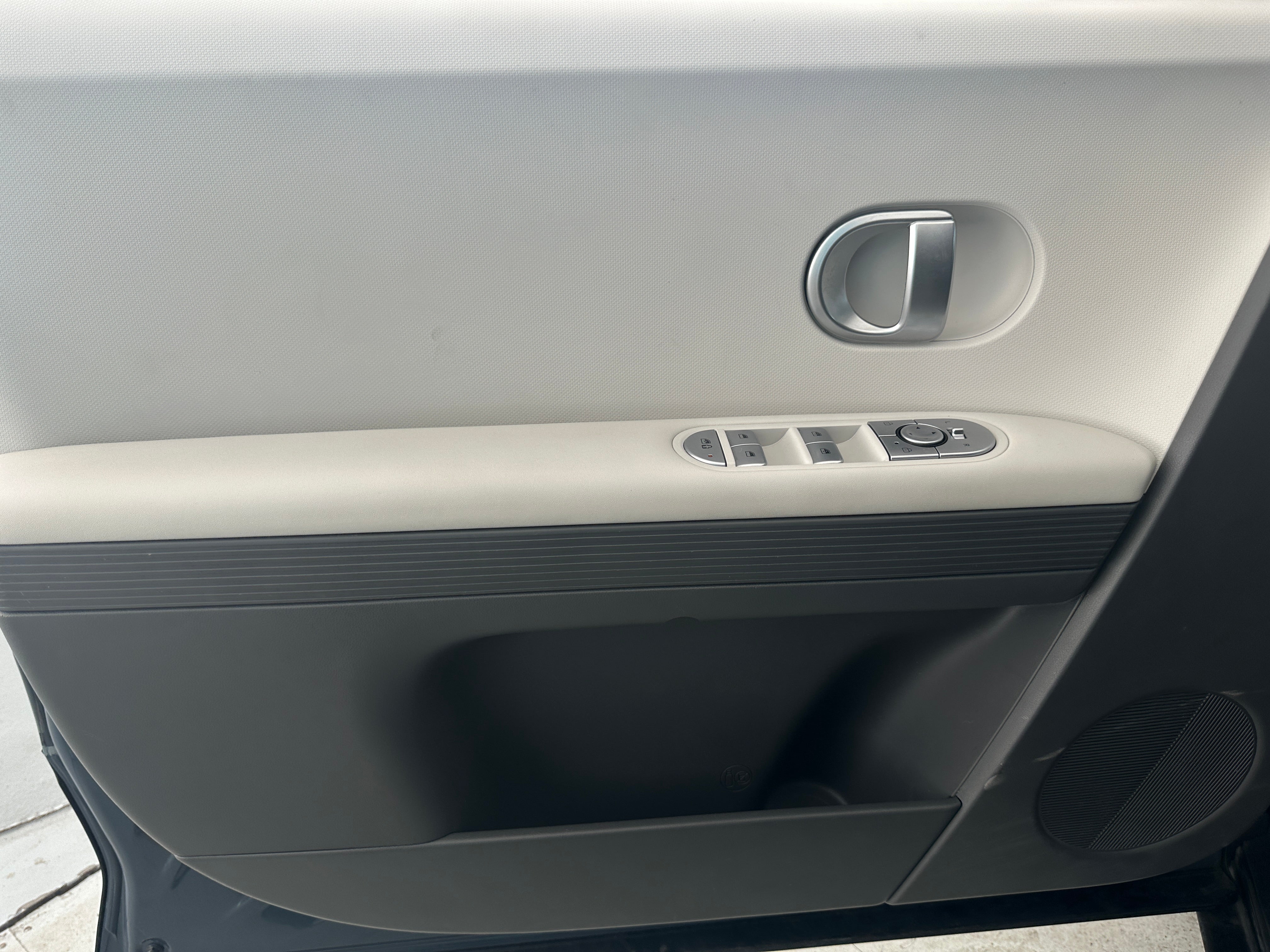 Used 2024 Hyundai IONIQ 5 SEL with VIN KM8KN4DEXRU250113 for sale in Pewaukee, WI