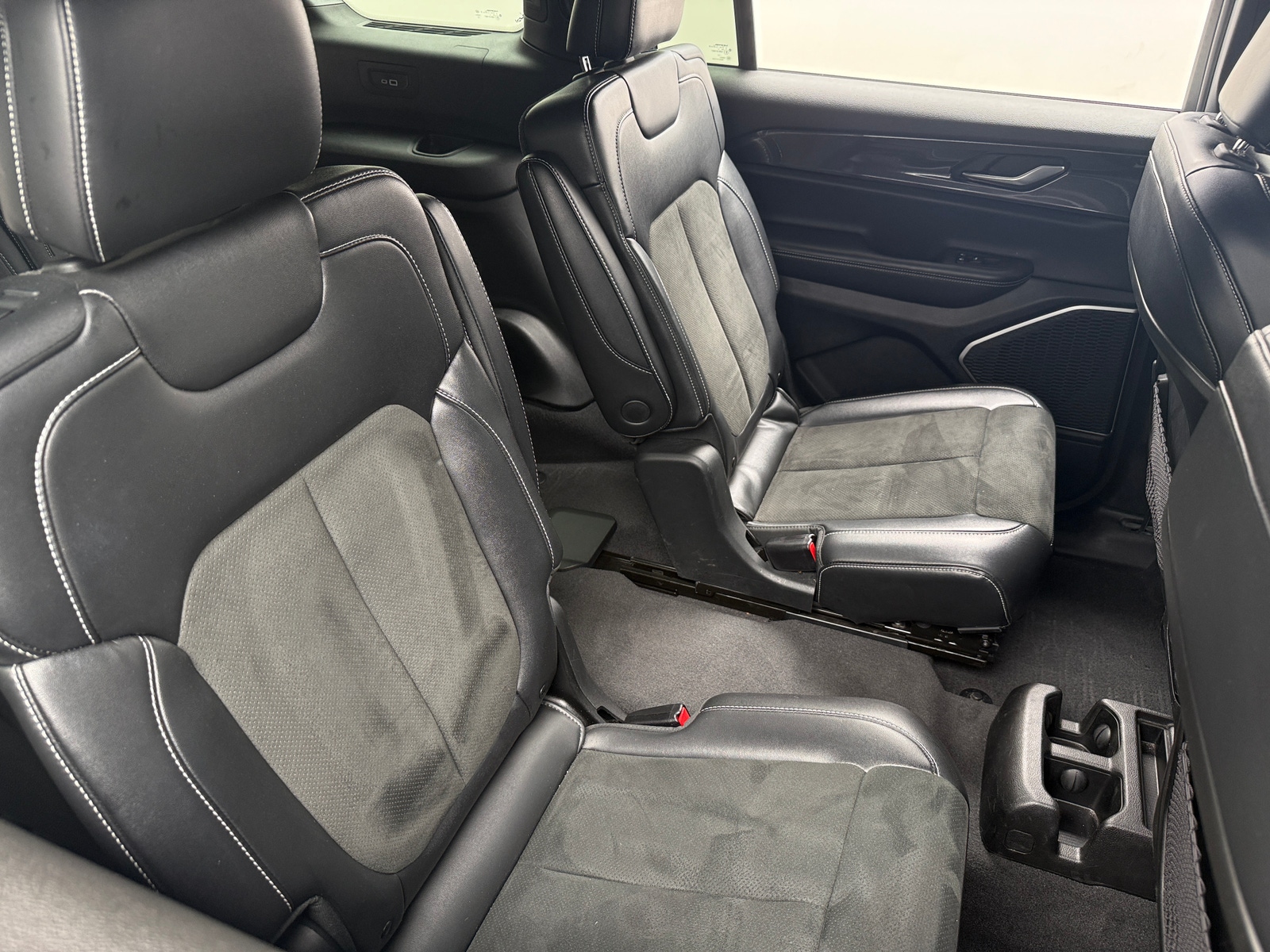 Thumbnail: 2021 Jeep Grand Cherokee L - 5
