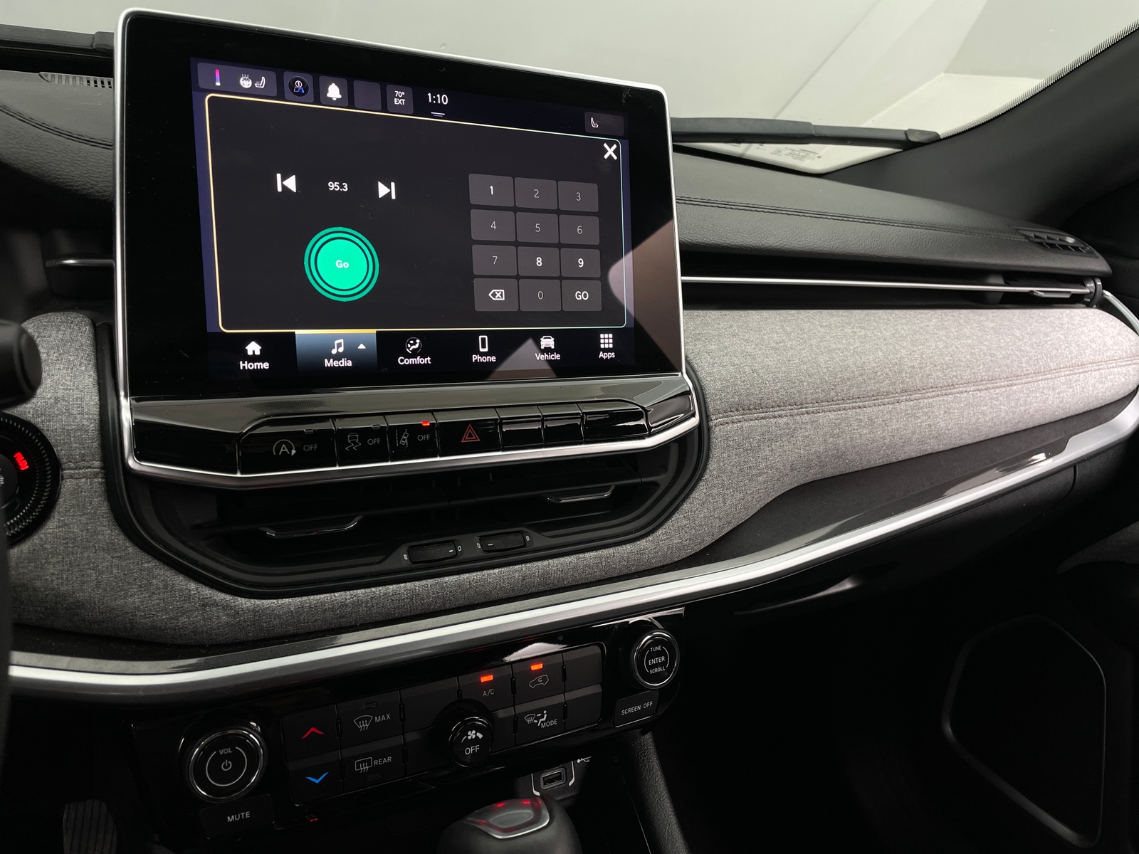 Thumbnail: 2023 Jeep Compass - 3